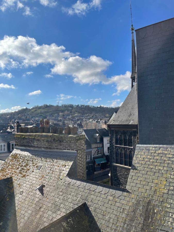 Le Loft Du Homard Bleu - Entre Ciel Et Mer - Free Parking 500M Honfleur Bagian luar foto