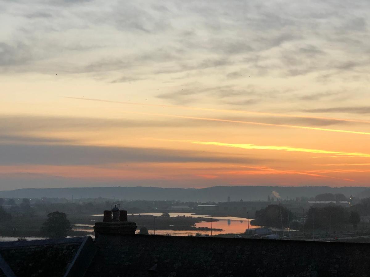 Le Loft Du Homard Bleu - Entre Ciel Et Mer - Free Parking 500M Honfleur Bagian luar foto