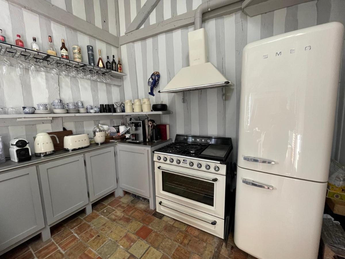 Le Loft Du Homard Bleu - Entre Ciel Et Mer - Free Parking 500M Honfleur Bagian luar foto